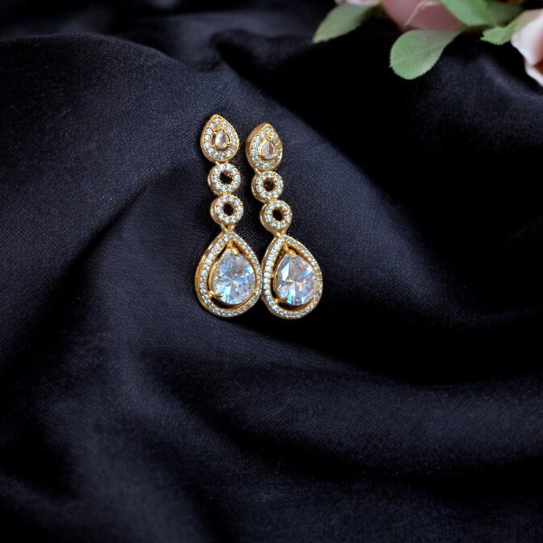 Micron CZ Teardrop White Kammal Jimky