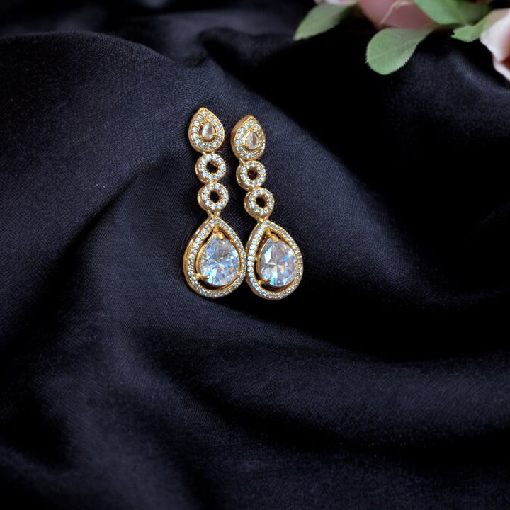 Micron CZ Teardrop White Kammal Jimky